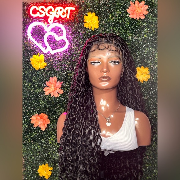 ✨SOLD✨ 32in Goddess Faux Loc Lace Frontal - Picture 3 of 6